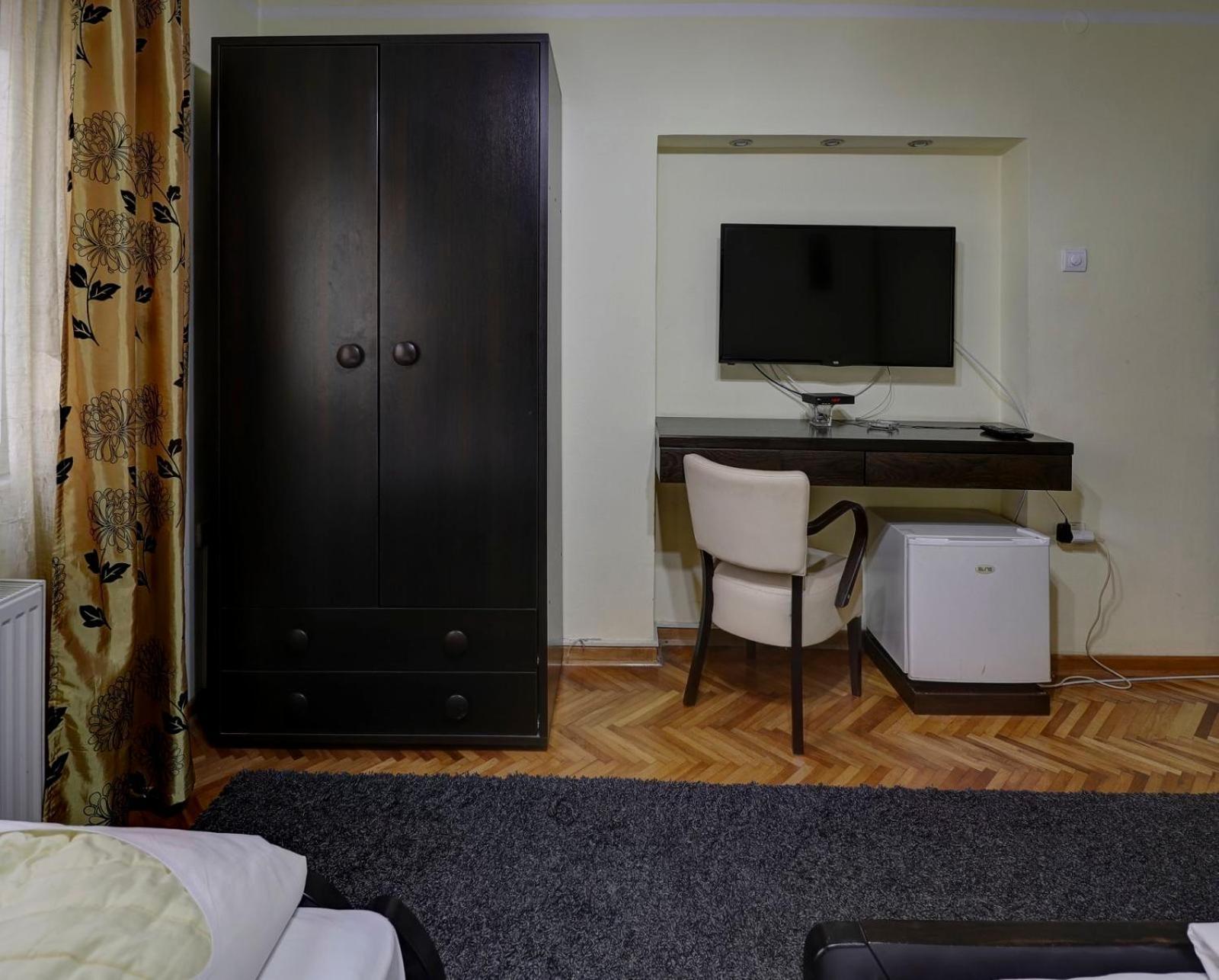 Hotel Perla Ldm Leskovac Экстерьер фото