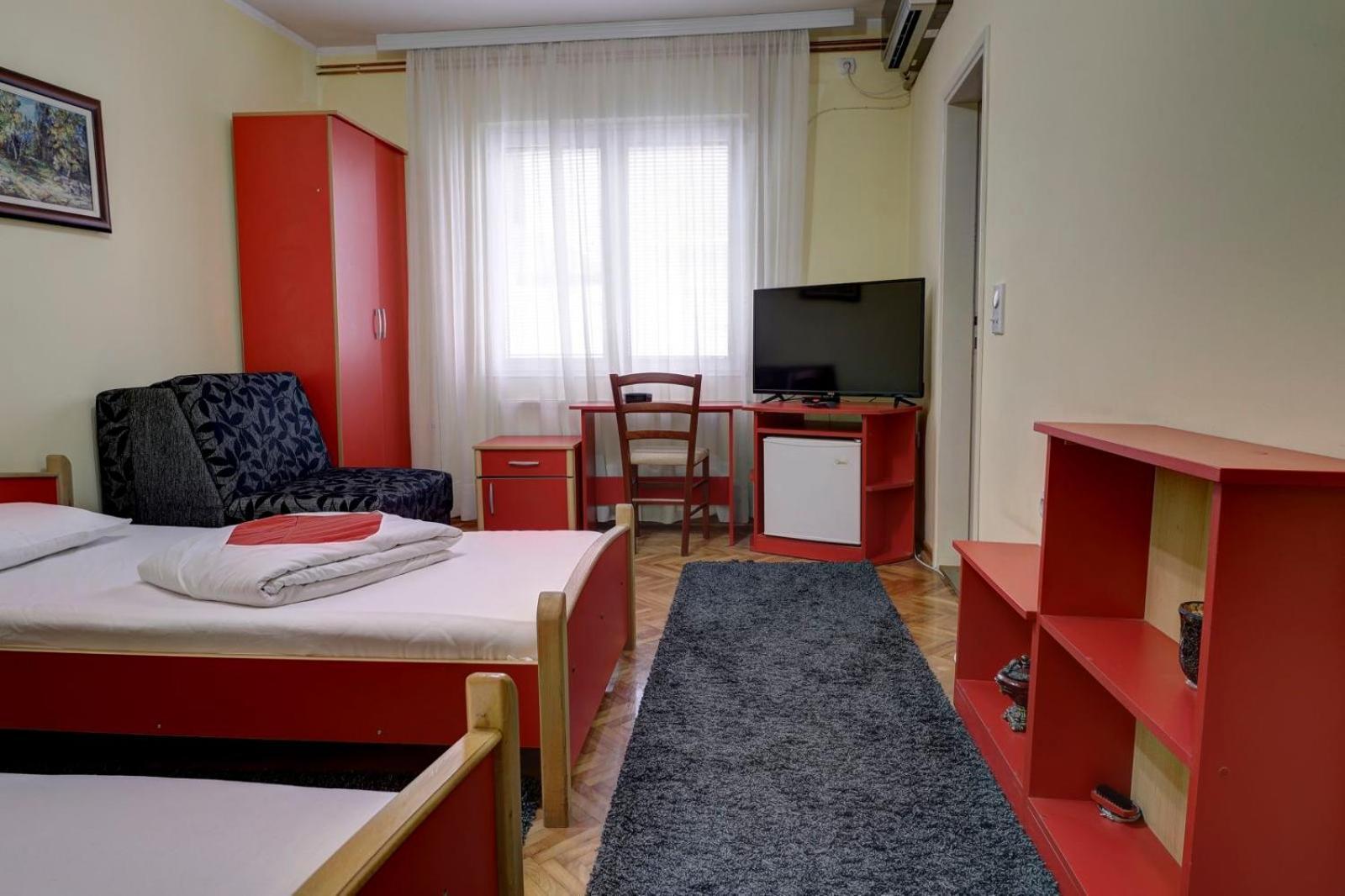 Hotel Perla Ldm Leskovac Экстерьер фото