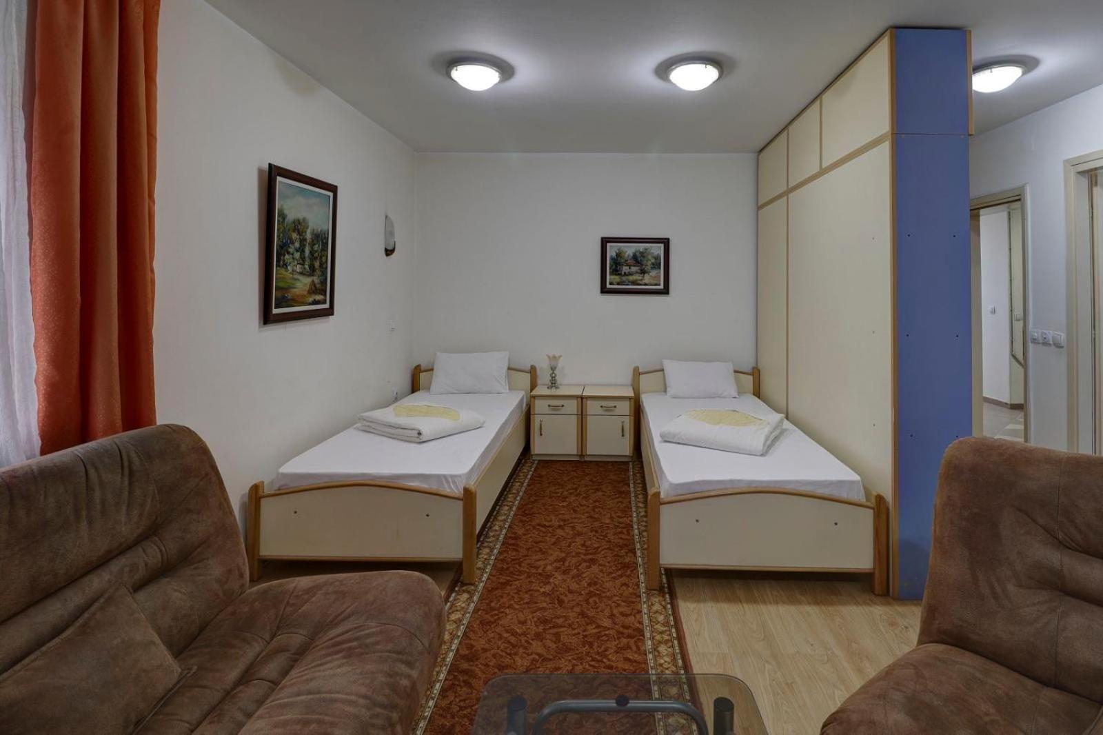 Hotel Perla Ldm Leskovac Экстерьер фото